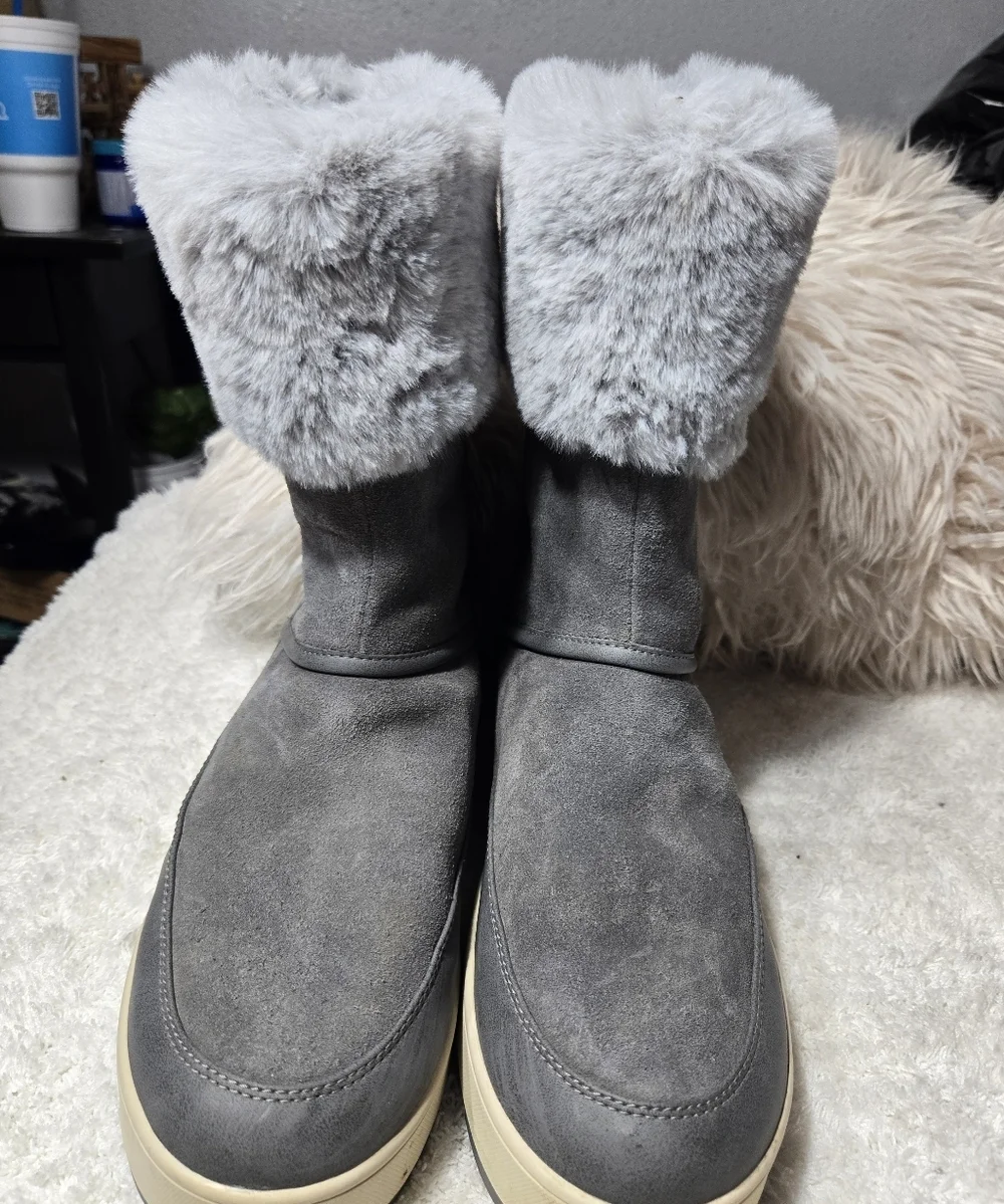 Koolaburra by UGG Women's Tynlee Suede & Faux Fur High Boots Gray Size 10
